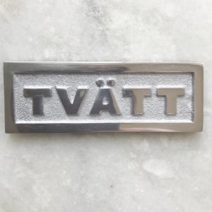 Skylt TVÄTT, aluminium