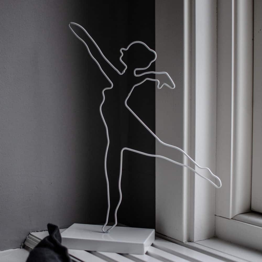 577626_2_siluett_ballerina_Storefactory