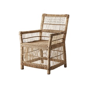 Rottingstol TRIBE från Affari of Sweden, handflätad med naturliga material i en enkel och tidlös design.