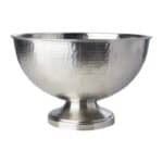 CARTER champagnekylare i silverfärgat aluminium från Affari of Sweden. Stilren och elegant design med hamrad yta. Perfekt för festliga tillfällen.