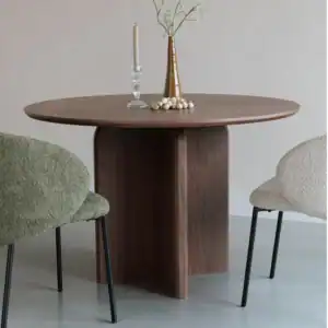 Laurent matbord, perfekt för en elegant och stilren matplats.
