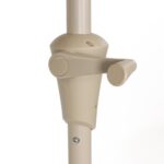 Detalj av parasoll 250 cm beige med vev för öppning och stängning